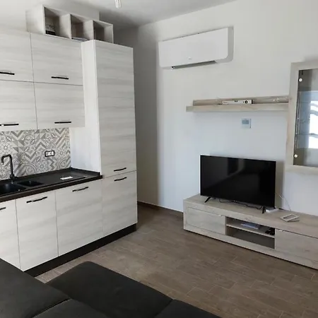 Casa Lucia , Ricarica Auto Elettrica *