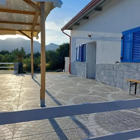 Holiday home Casa Lucia , Ricarica Auto Elettrica Siniscola