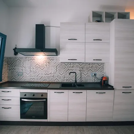 Casa Lucia , Ricarica Auto Elettrica *
