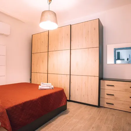 Casa Lucia , Ricarica Auto Elettrica Holiday home *