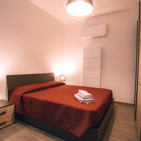 Casa Lucia , Ricarica Auto Elettrica *